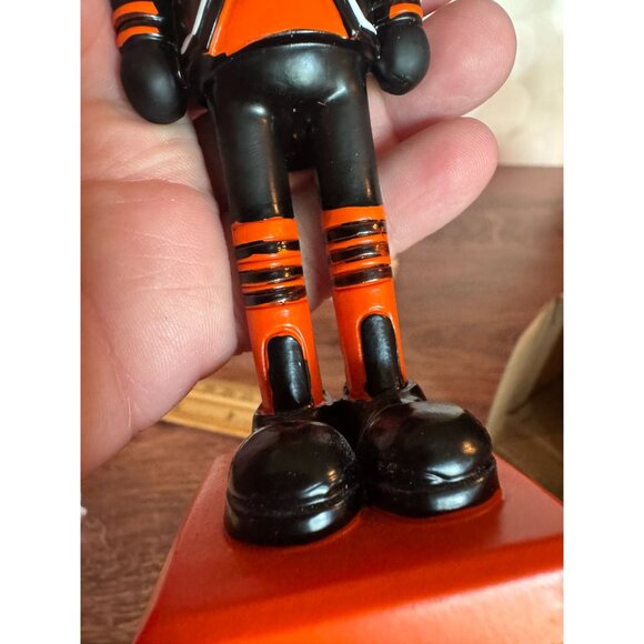 Oriole Bird Baltimore Orioles MLB 2019 SGA Nutcracker NIB Half Way To Christmas - Picture 8 of 13